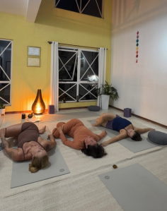 Imagem 3 - Simone de Aro – Professora de Yoga